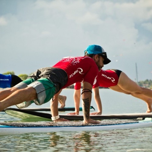 Phalakasana – Plank Pose – Beginner Wing Foiling, SUP and Surf Technique