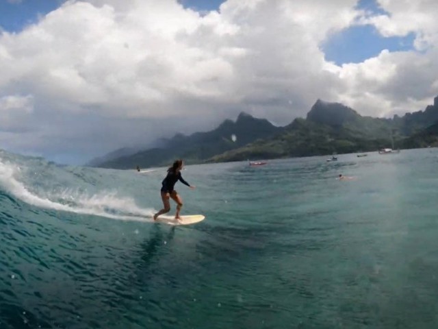 Sessions with Moona EP34 Tahiti (Cabrinha)