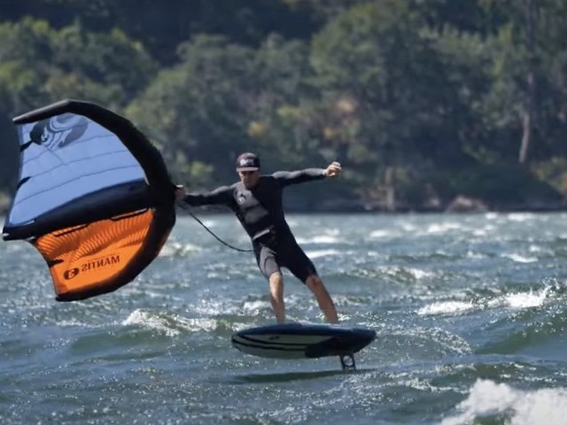 Cabrinha Link REVIEW | Wing Foil sinker board