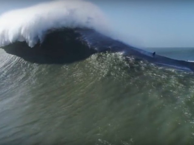 Who's up for a trip to Nazaré this year? | Sessions