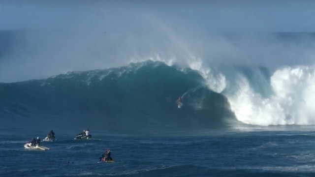 KAI LENNY Bomb Barrels [2 Raw Clips] Pe'ahi, MAUI - January 16, 2021