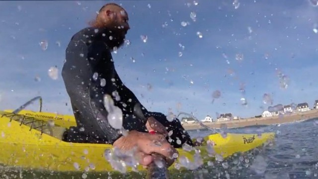 Outrigger Surfing