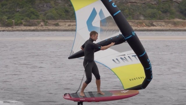 WING FOIL: Toeside (tips, mistakes & upwind riding)