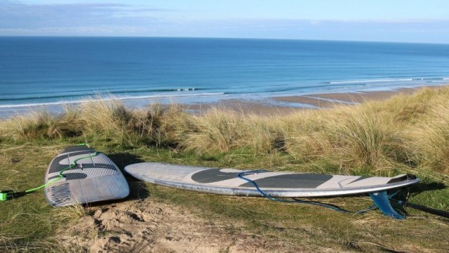 Super clean winter surf and a Sunova Style...