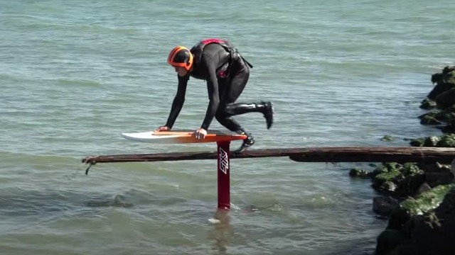 Downwinder - Driftwood "Dock" Start - Foil Surfing