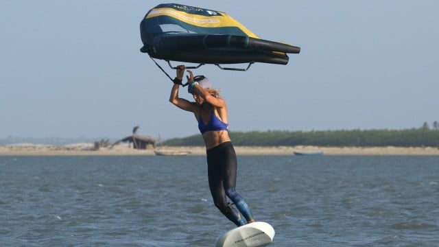 Wing Foiling, SUP and Surf Technique - The Toe to Heel Tack