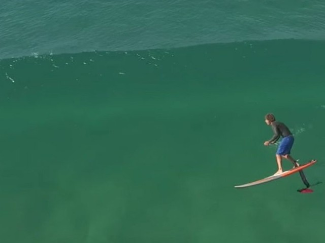 GoFoil SUP Surfing Australia: Keahi de Aboitiz