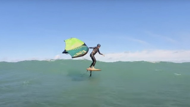 Its always sunny after a gloomy day on Maui, lets go winging