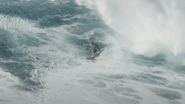 A NEW BIG WAVE SURFER = Ridge Lenny (Nazare & Jaws)
