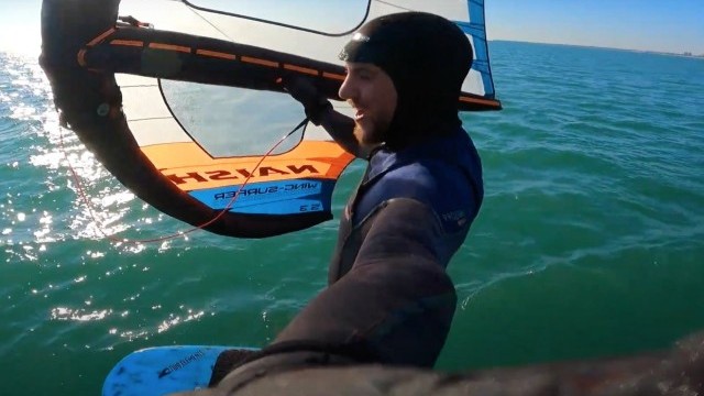 WING FOILING in LIGHT wind (8-11Knots) NAISH Wingsurfer S25! S1 EP#4