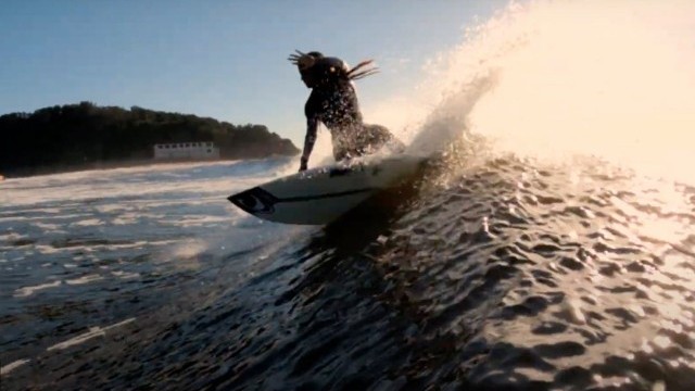 “We Live in the Ocean” with Annie Dos Santos