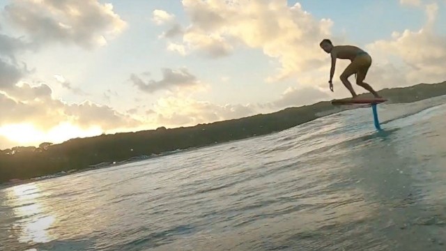 Rémi Quique - Surf Foil in Brazil