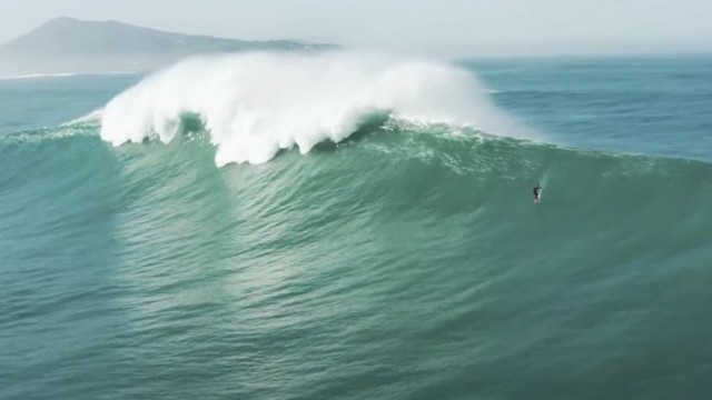 Titouan Galea - First time riding in Belharra