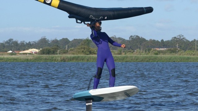 Wing Foiling, SUP and Surf Technique - Toe to Heel Heineken Gybe