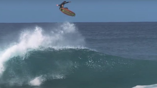 2020 Vans Digital Triple Crown of Surfing Highlights | Triple Crown of Surfing | VANS