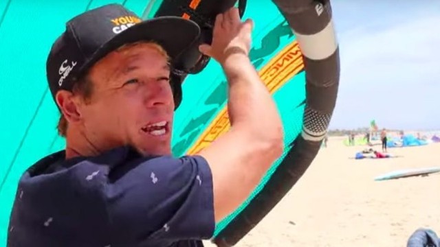 Is The WINGSURFER Really The New Trend?! KEVVLOG³ #11