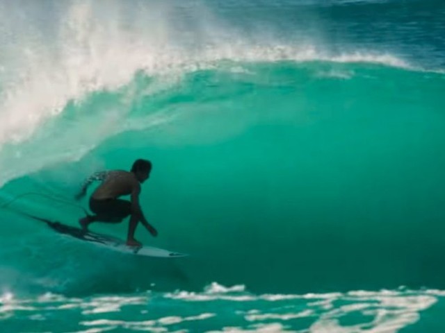SECRET SANDBARS ON NORTH SHORE! FIRING ROCKY POINT!