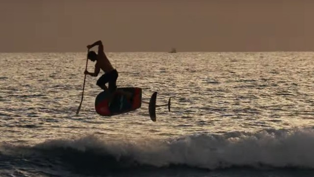 SUP FOIL SURFING Sunset with Zane Schweitzer at Guardrails in Lahaina
