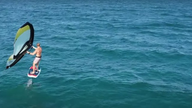 Best weather conditions to learn how to WING FOIL