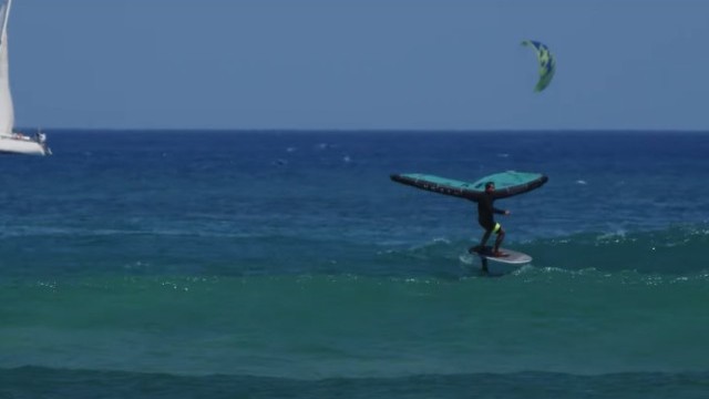 Session Log 3/2021: Wingfoil Waves Session Flag Beach