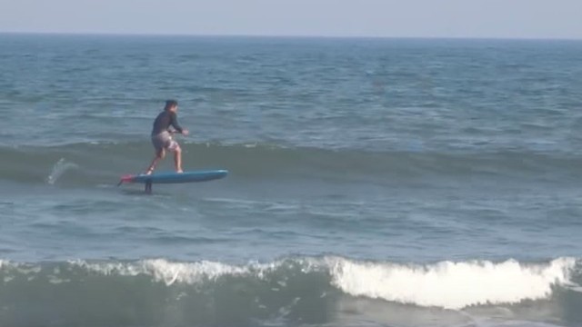 GoFoil "MALIKO" Foil on Small waves/ STARBOARD "SUP TOMO"