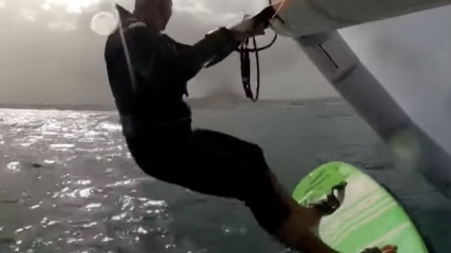 Some Lightwind Wingfoil Racetraining