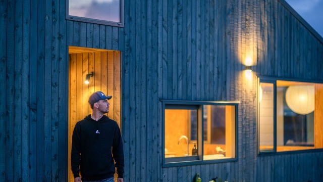 Armstrong Foils | Apparel & Protection