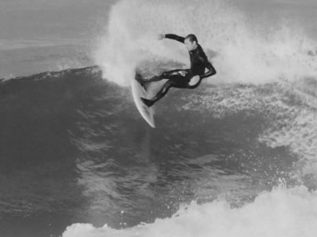 Manera - WELCOME TO THE SURF TEAM