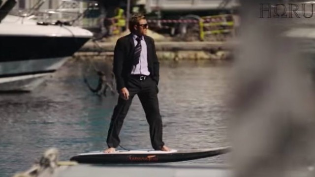 FLYING SURFBOARD - Electric SUP Foil in the city