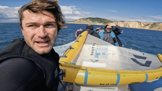 WING FOILING the NEEDLES, Isle of Wight - Court In The Act VLOG