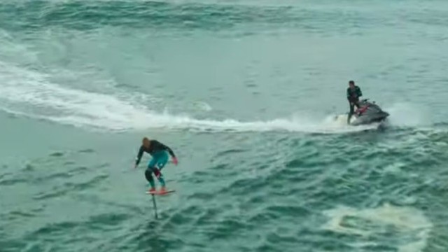 Bounce Back Season 2 - Ep3 // Foiling at Praia do Norte