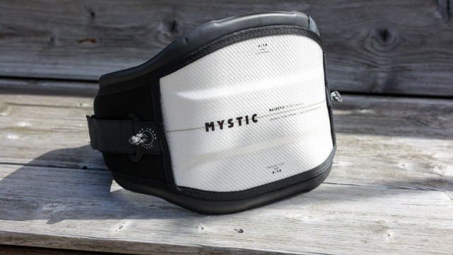 Wing Foiling, SUP and Surf Reviews - Mystic Majestic 2026