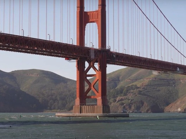 Wing Foil Surfing Fort Point