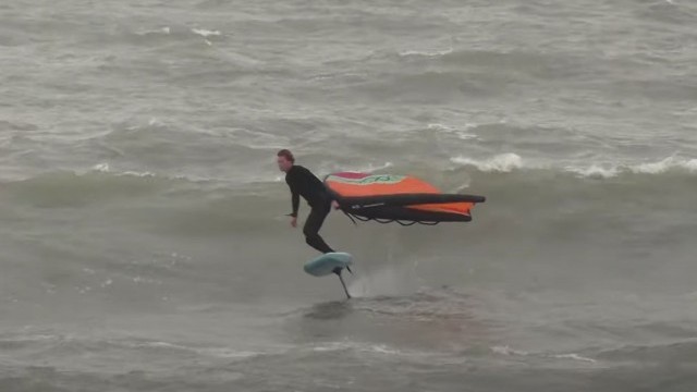 Wingsurfing North Sea with Shinn