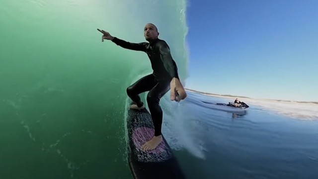 The Pros Are Greeted With Perfect Surf At South Straddie | No Contest S5E3