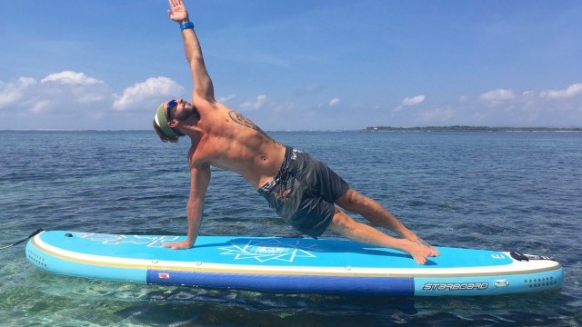 Wing Foiling, SUP and Surf Technique - Vashistasana - Side Plank - Intermediate