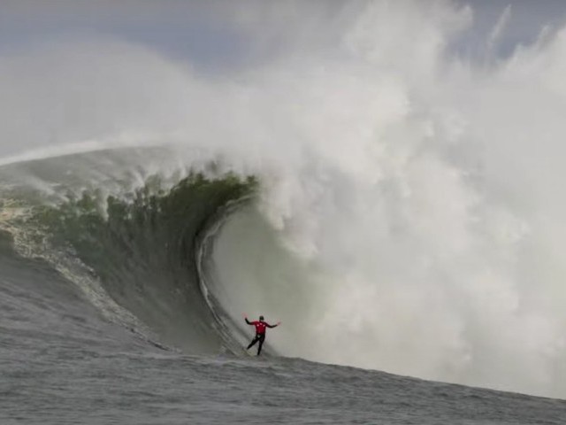 Mavericks Wakes Up And Goes XXL For The World's Best Big Wave Surfers | Sessions
