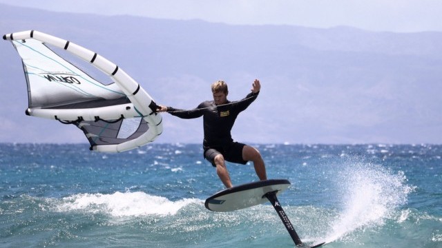 AK Phazer Foilboard v3 - Product Overview | Hydrofoiling.