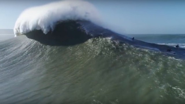 Who's up for a trip to Nazaré this year? | Sessions