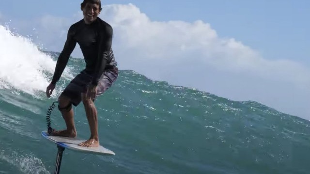 Go Foil ripping in Hawaii