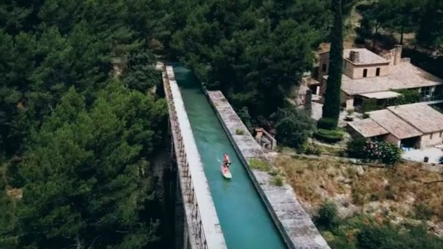 20 Unique Locations for Foil Surfing!