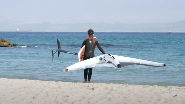 Xavi Corr featuring the Compact Wingboard | Tarifa WingFoiling.