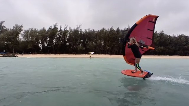 A grey winter day of winging on Maui