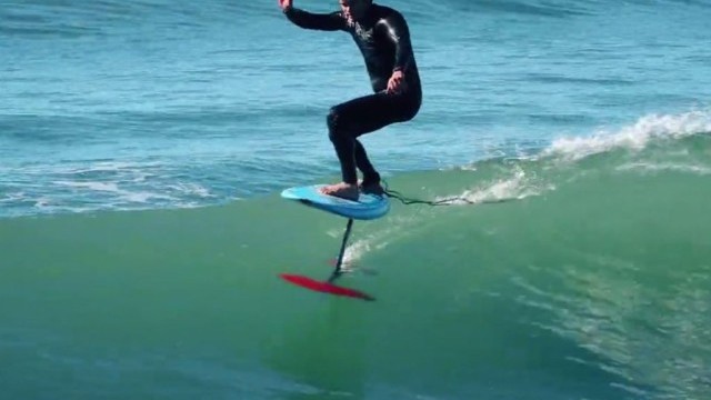 Hydrofoil Surfing with Peter Trow
