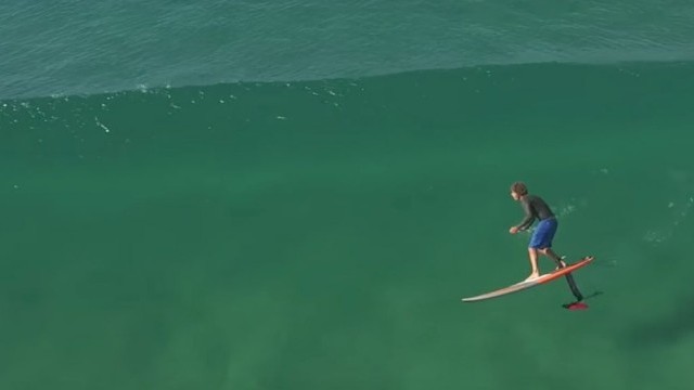 GoFoil SUP Surfing Australia: Keahi de Aboitiz