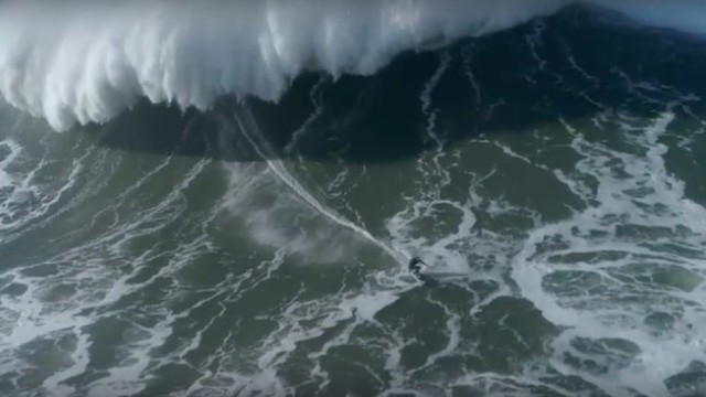 Sebastian Steudtner . Naza Bomb Collection #002 - [Drone] [Big Wave] [Nazaré] - WAIT FOR IT!