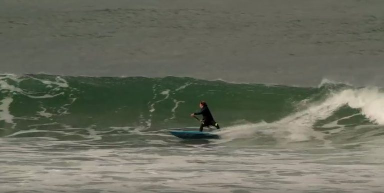 Smooth SUP Surf with Shakira Westdorp