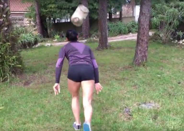 Celine Guesdon SUP Surf Training