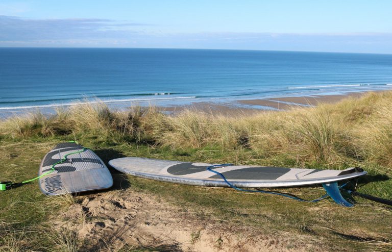 Super clean winter surf and a Sunova Style...
