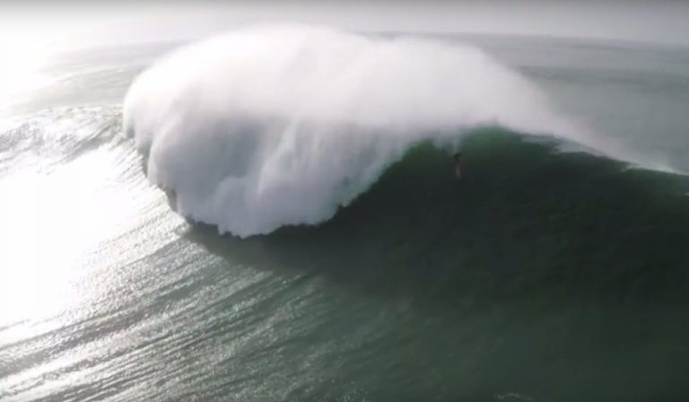 Nazaré XXL Paddle Session in Unforgiving Conditions